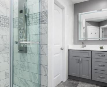 Codzienna świeżość w łazience: sprytny plan porządków w 10 minut