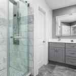 Codzienna świeżość w łazience: sprytny plan porządków w 10 minut